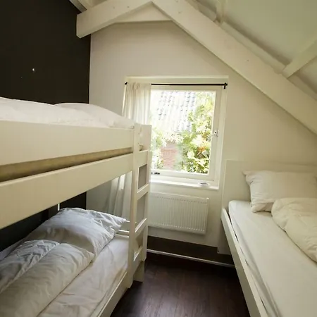 Hannahhoeve Private House With Wifi And Free Parking For 1 Car