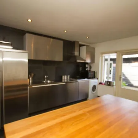 Hannahhoeve Private House With Wifi And Free Parking For 1 Car *